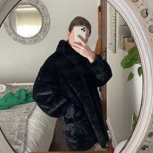 FAUX FUR COAT